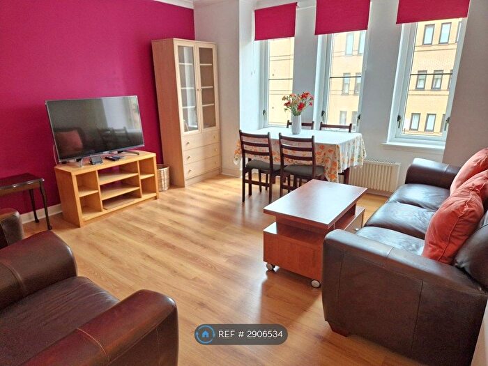 2 Bedroom Flat To Rent In Herbert St, Glasgow, G20