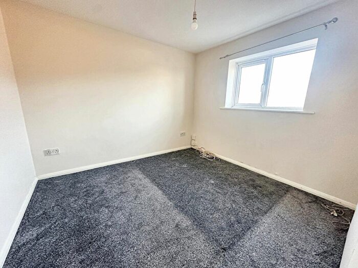3 Bedroom Terraced House For Sale In Grange Close, Bradley Stoke, BS32