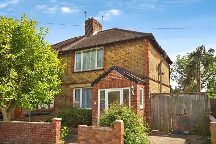 3 Bedroom Semi-Detached House For Sale In Latymer Way, London, London, N9