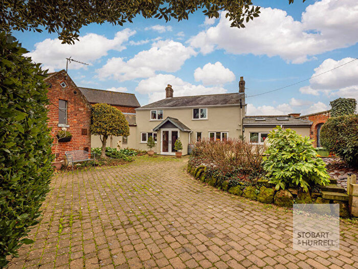 5 Bedroom Detached House For Sale In Lyngate Cottage, Barnards Road, Worstead, Norfolk, NR28