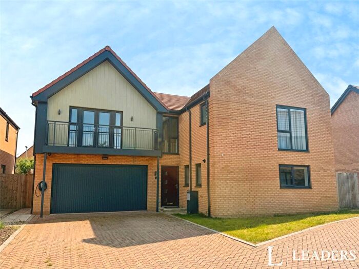 5 Bedroom Detached House To Rent In Holmhill Drive, Felixstowe, Suffolk, IP11