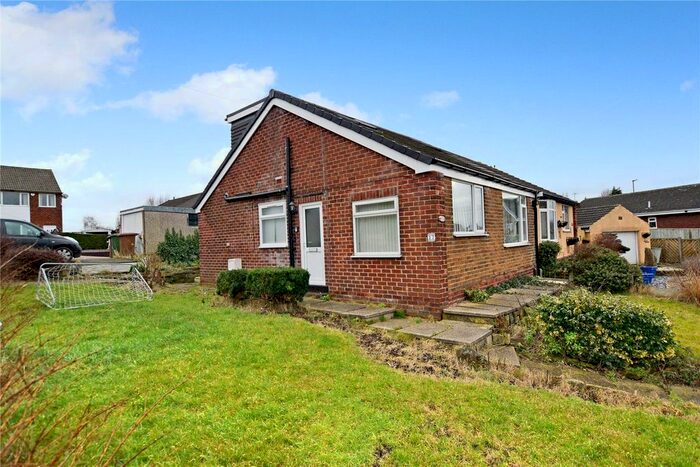 3 Bedroom Bungalow To Rent In Coleridge Crescent, Wrenthorpe, Wakefield, WF2