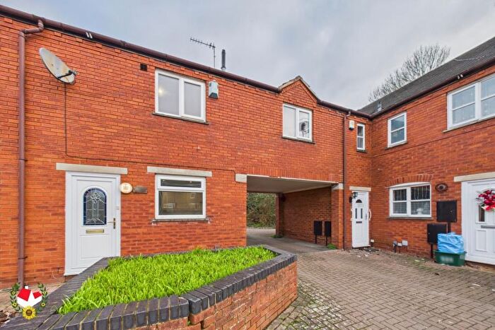 2 Bedroom Terraced House To Rent In India Road, Gloucester, GL1