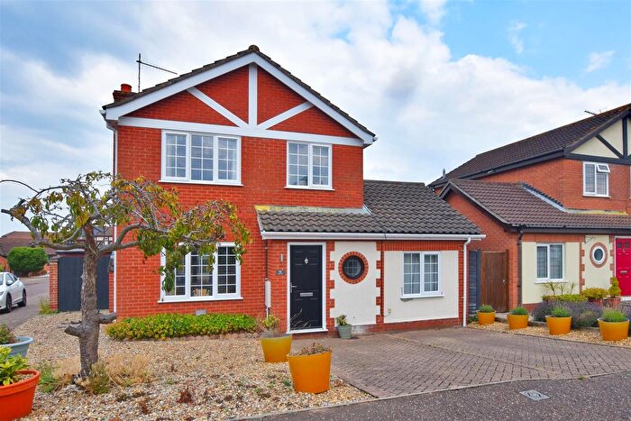 4 Bedroom Detached House For Sale In Campion Way, Sheringham, NR26
