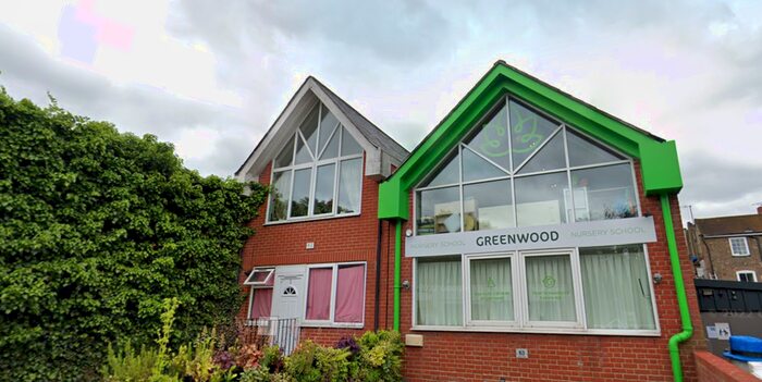 1 Bedroom Flat To Rent In Holly Road, Twickenham, TW1