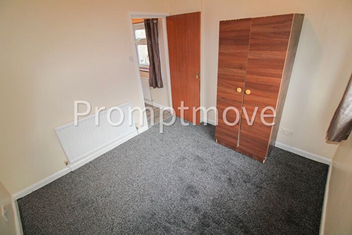 1 Bedroom Property To Rent In Russell Rise, Luton, LU1