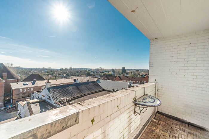 2 Bedroom Flat To Rent In Chester Place, Northwood, HA6