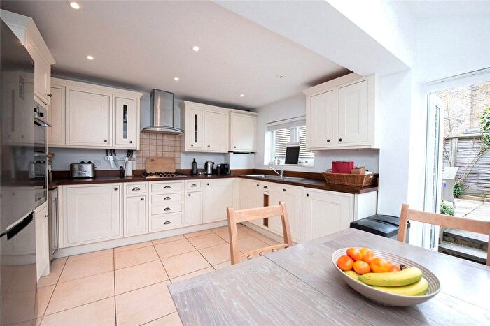 3 Bedroom Terraced House For Sale In Ballantine Street, London, SW18
