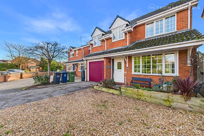 4 Bedroom Detached House For Sale In Lake Way, Huntingdon, Cambridgeshire, PE29