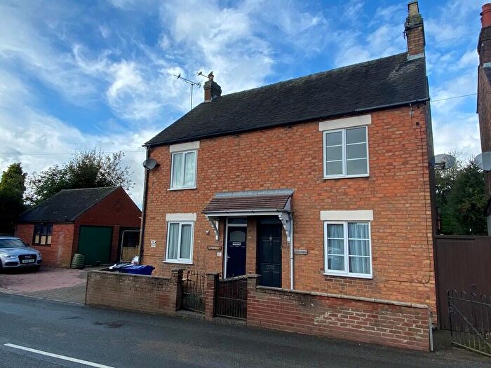 2 Bedroom Semi-Detached House For Sale In Stone Road, Bramshall, ST14