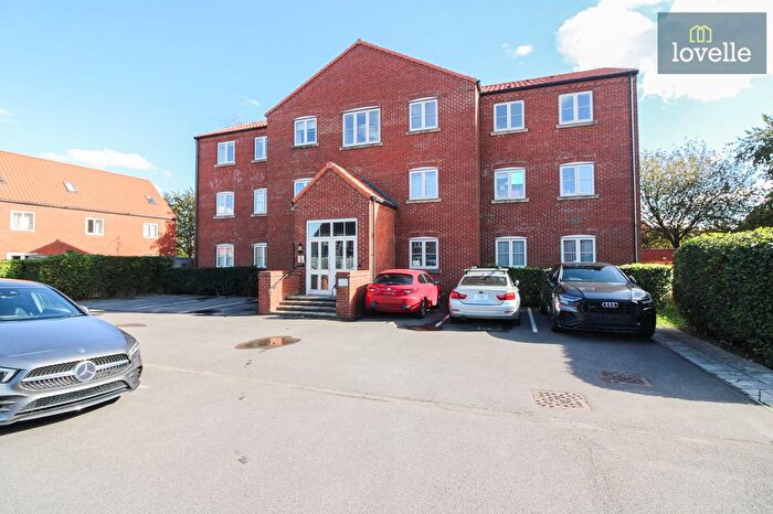 2 Bedroom Flat For Sale In Mallard Ings, Louth, LN11