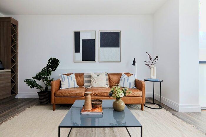 2 Bedroom Flat To Rent In Manor Park Road, London, NW10