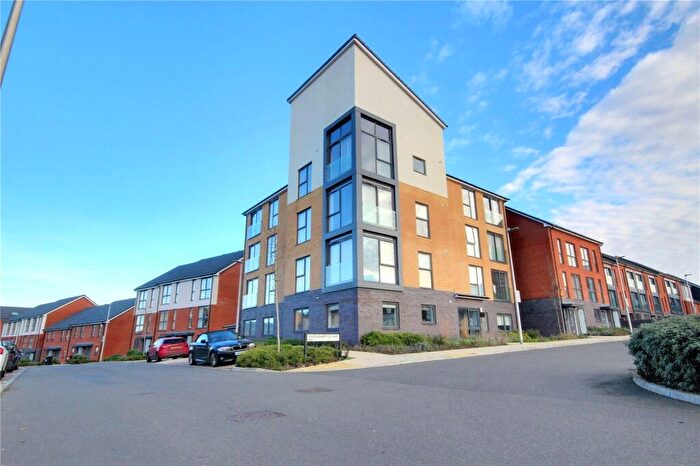 1 Bedroom Apartment For Sale In Woolhampton Way, Reading, Berkshire, RG2