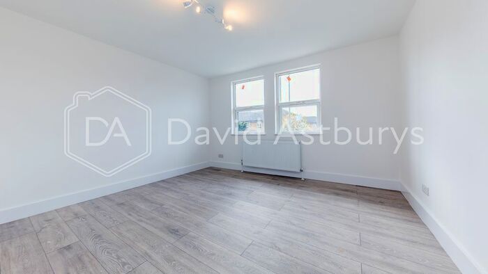 3 Bedroom Flat To Rent In Turnpike Lane, Crouch End, London, N8