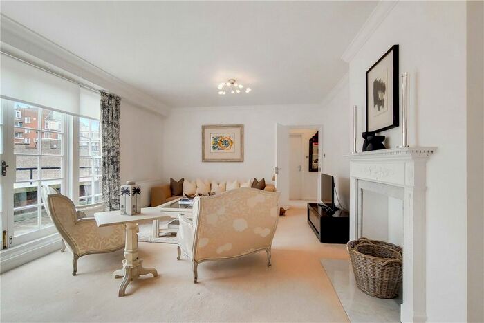 2 Bedroom Flat To Rent In Reeves Mews, Mayfair, London, W1K