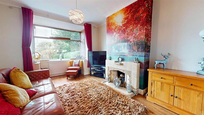 3 Bedroom Terraced House For Sale In Beacon Road, Wibsey, Bradford, BD6