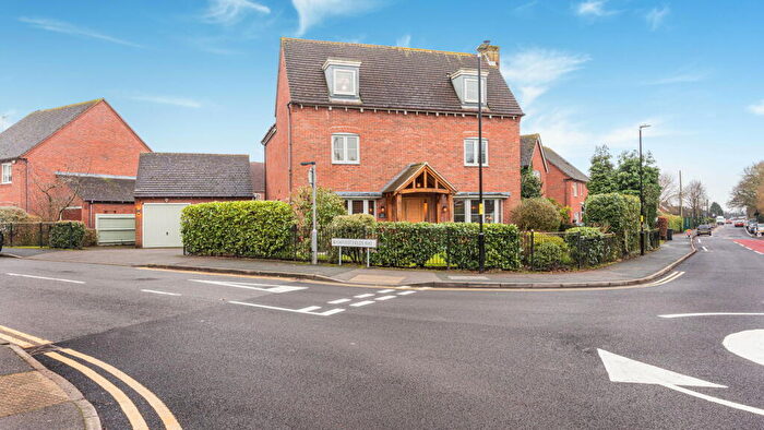 5 Bedroom Detached House For Sale In Harvest Fields Way, Sutton Coldfield, B75