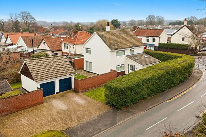 4 Bedroom Detached House For Sale In Postwick Lane, Brundall, Norwich, NR13