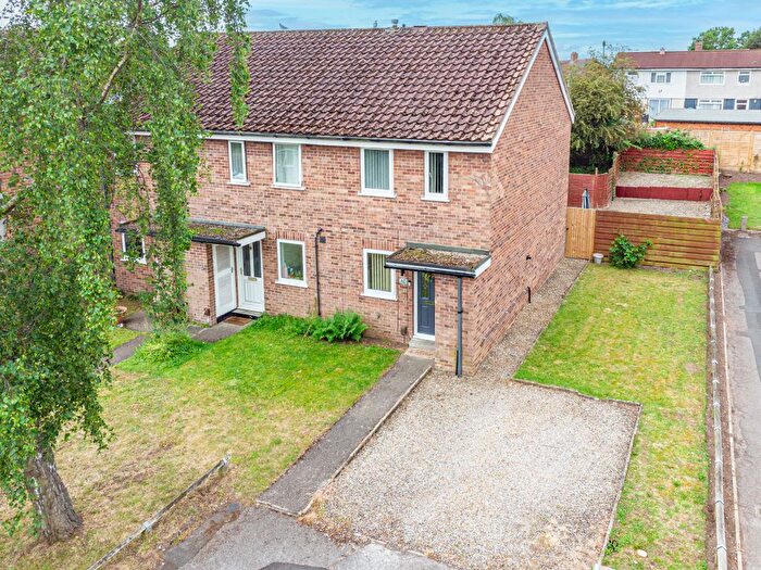 2 Bedroom End Terrace House For Sale In Celtic Close, York, YO26