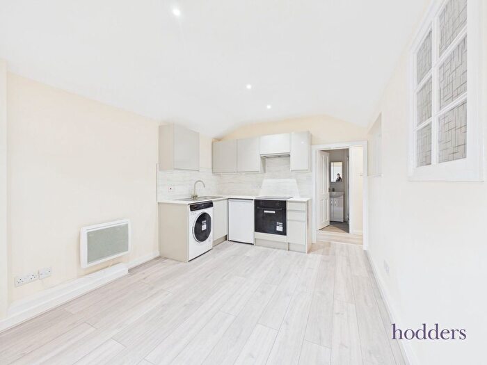 1 Bedroom Flat To Rent In High Street, Egham, Surrey, TW20