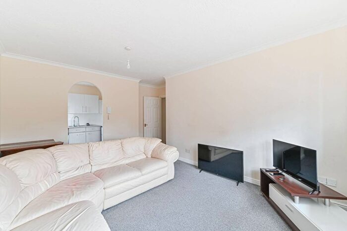 1 Bedroom Flat For Sale In Cumberland Place, Hither Green, London, SE6