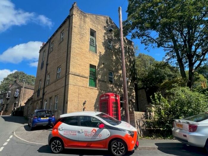 2 Bedroom Flat To Rent In Flat The Old Chapel, High Street, Luddenden, HX2