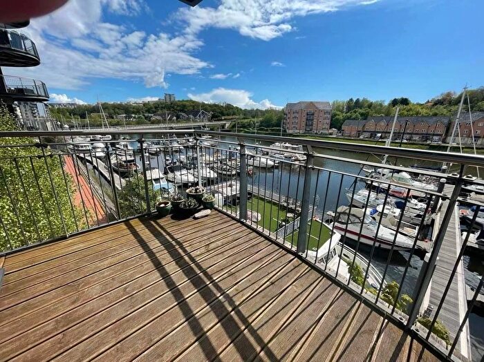 2 Bedroom Flat To Rent In Beatrix, Watkiss Way, Cardiff, CF11
