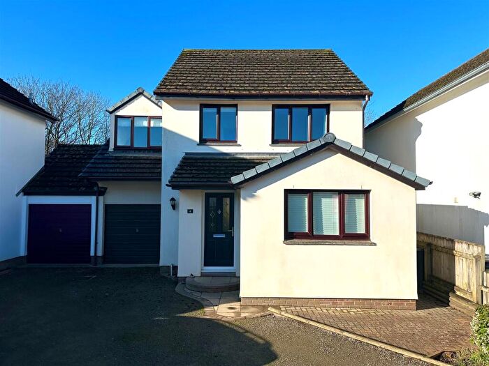 4 Bedroom Detached House For Sale In Palmers Close, Braunton, EX33