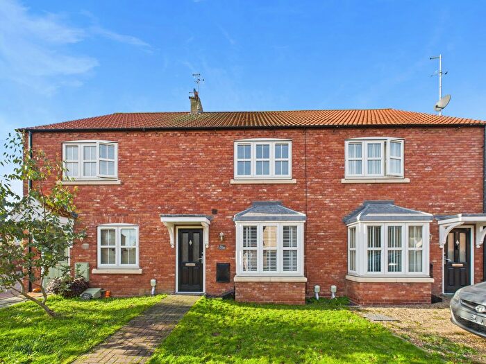 3 Bedroom Terraced House For Sale In Hamlet Drive, Kingswood, Hull, East Riding Of Yorkshire, HU7