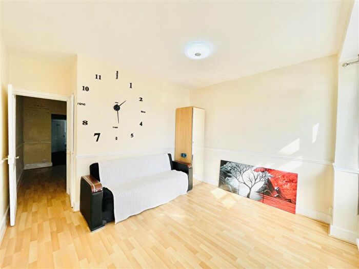3 Bedroom Terraced House To Rent In Three Bedroom House To Rent On Barclay Road, London, E17