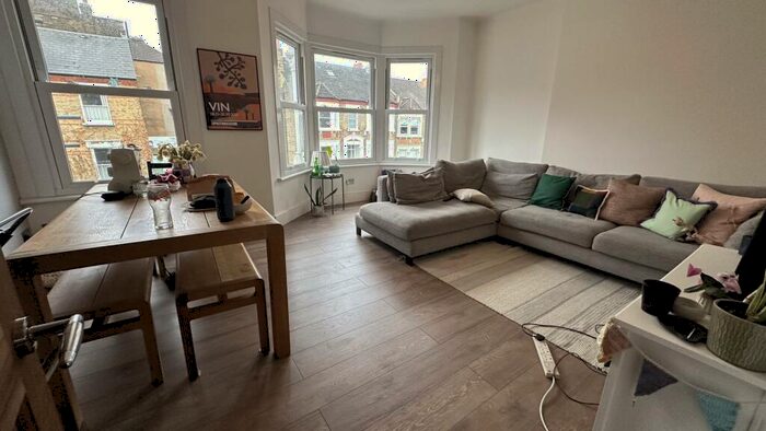 2 Bedroom Flat To Rent In Tressillian Road, Lewiham, SE4