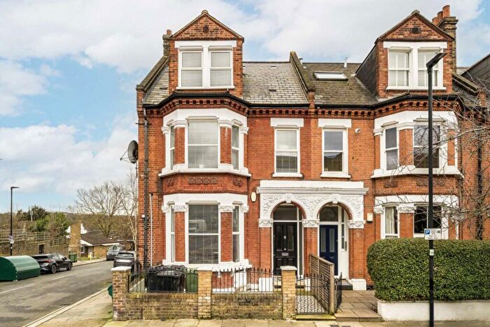 6 Bedroom House To Rent In Gubyon Avenue, Herne Hill, SE24