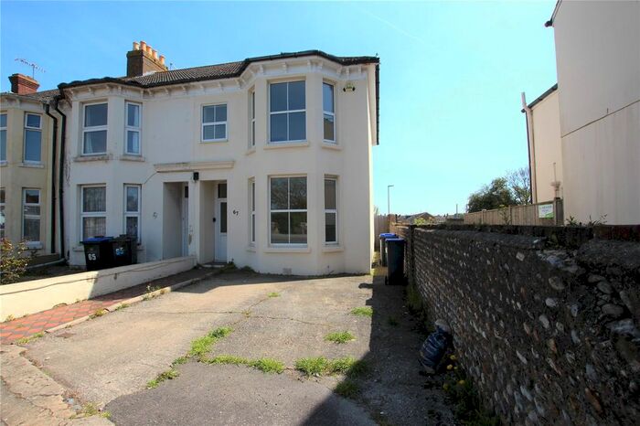 3 Bedroom End Of Terrace House To Rent In South Street, Lancing, West Sussex, BN15