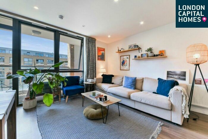 1 Bedroom Apartment To Rent In Arlington Avenue London, N1