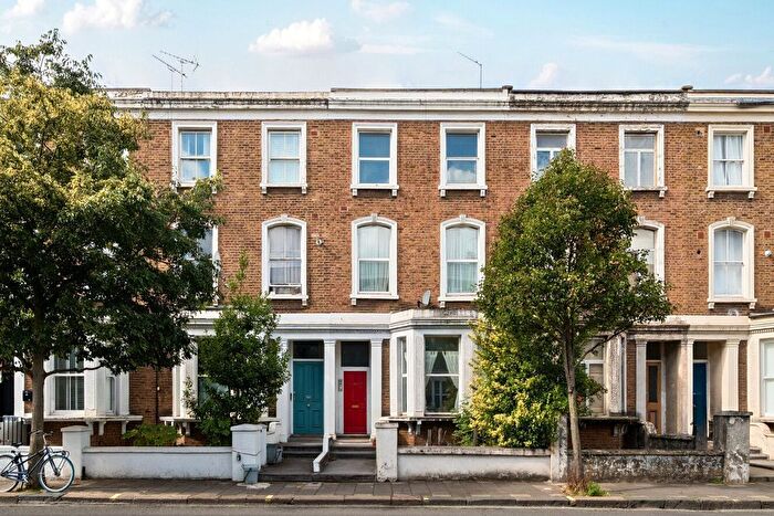 1 Bedroom Flat For Sale In Askew Road, London, W12