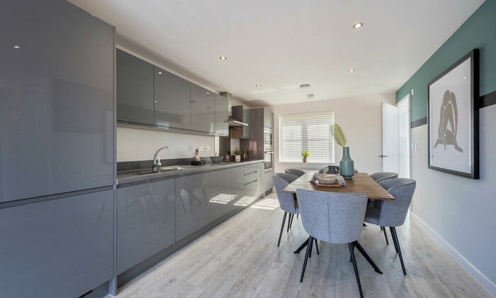 4 Bedroom Detached House For Sale In Stirling Road, Larbert, FK5