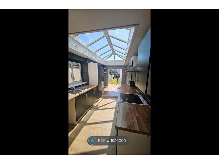 2 Bedroom Terraced House To Rent In Winchester Road, Southsea, PO2