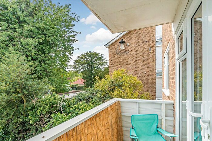 2 Bedroom Flat For Sale In Clarence House, Queens Road, Hersham, KT12