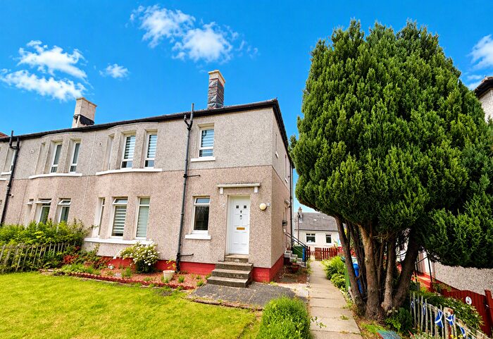2 Bedroom Flat To Rent In Maybole Street, Glasgow, G53