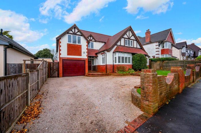 6 Bedroom House To Rent In Onslow Road -, P14