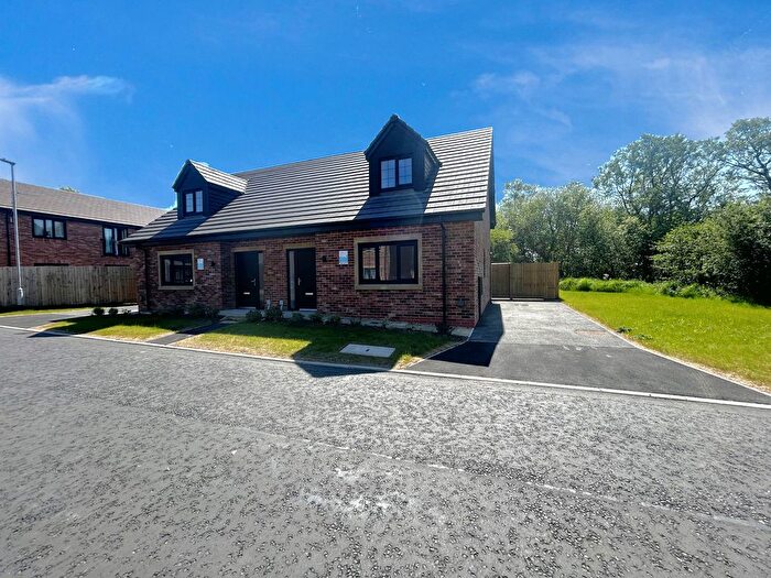 3 Bedroom Semi-Detached House For Sale In Chandlers Way, Grimsargh, PR2