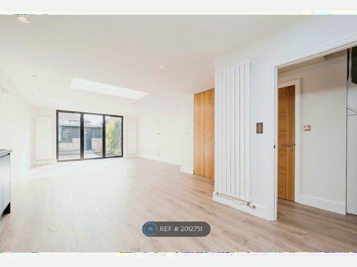 4 Bedroom Terraced House To Rent In Hedgemans Road, Dagenham, RM9