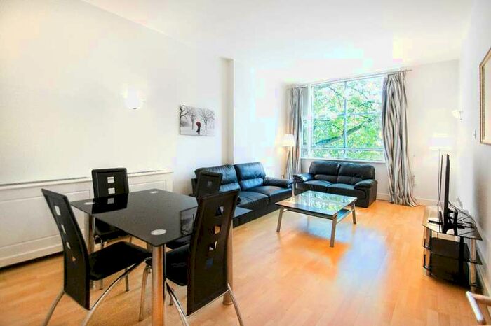 2 Bedroom Apartment To Rent In Marathon House, 200 Marylebone Road, NW1