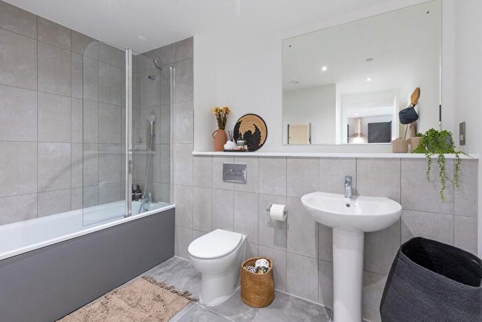 1 Bedroom Flat To Rent In Flat, Hairpin House, Bradford Street, Birmingham, B12