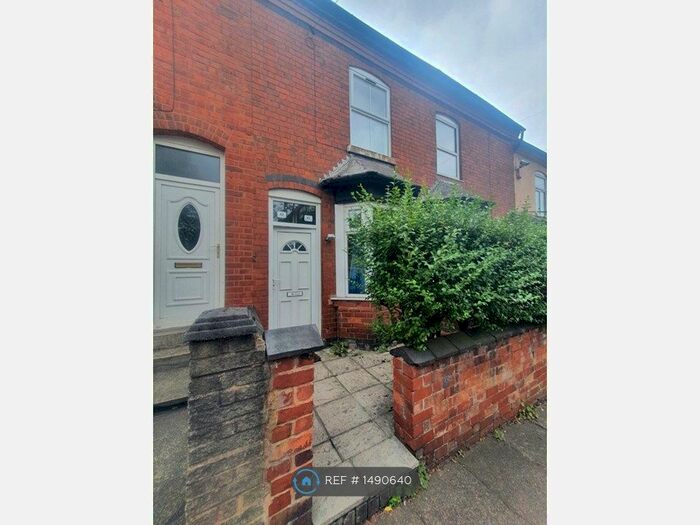 2 Bedroom Terraced House To Rent In Church Road, Smethwick, B67