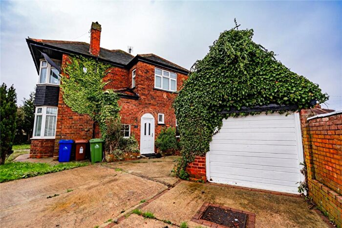 4 Bedroom Detached House For Sale In Weelsby Road, Grimsby, Lincolnshire, DN32