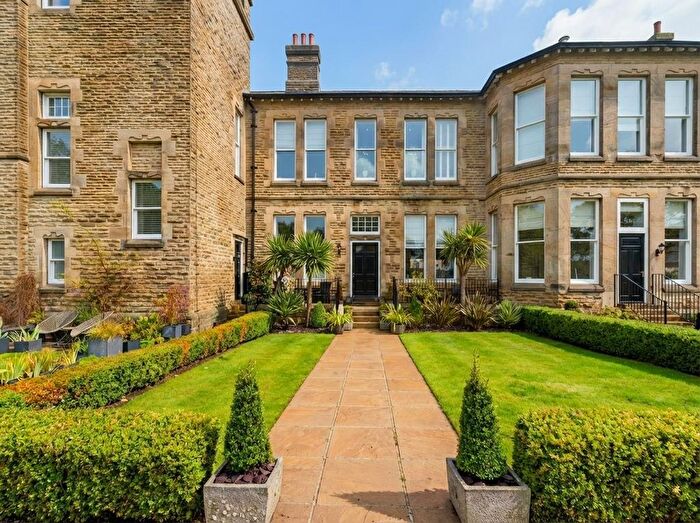 3 Bedroom Terraced House For Sale In Norwood Drive, Menston, LS29