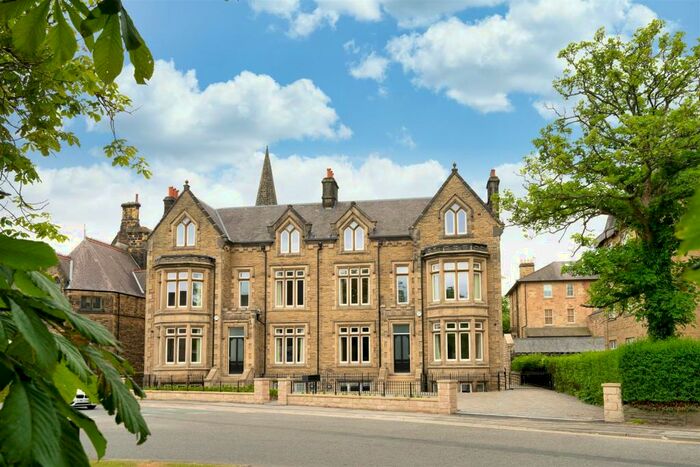 2 Bedroom Flat To Rent In North Park Road, Harrogate, HG1