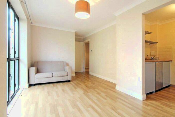 1 Bedroom Apartment To Rent In Ship Yard, London, E14