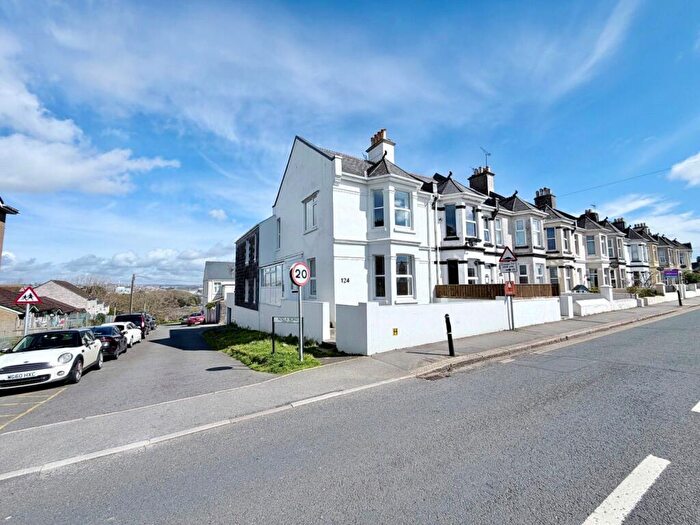 2 Bedroom Apartment For Sale In Antony Road, Torpoint, Cornwall, PL11